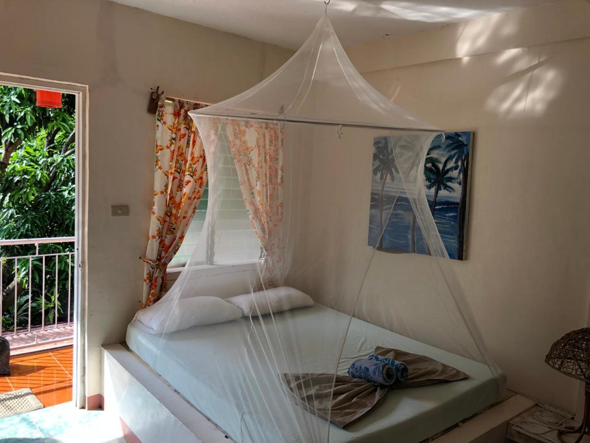 Puerto Galera Hostel Luaran gambar