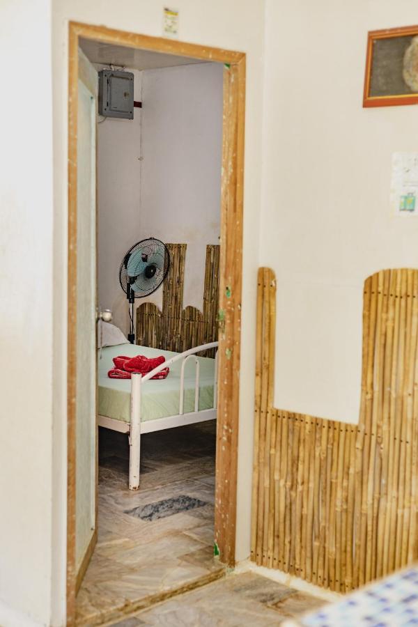 Puerto Galera Hostel Luaran gambar