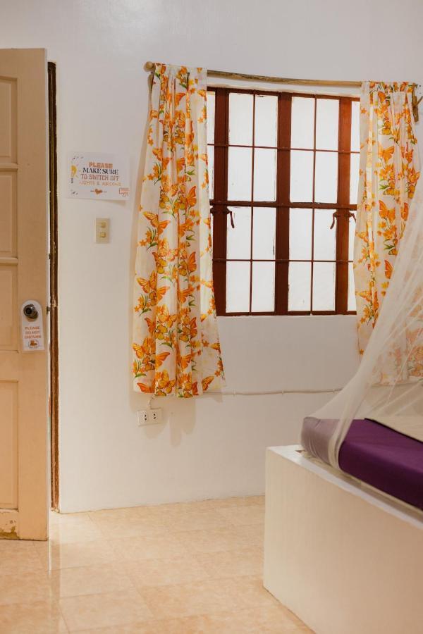 Puerto Galera Hostel Luaran gambar